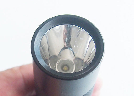 speleo darmo zarysowania CREE LED wysokiej mocy Latarka 5W z Metal Clip