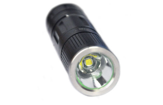 700lm wysokiej mocy Cree Led latarka do użytku domowego, super jasna latarka