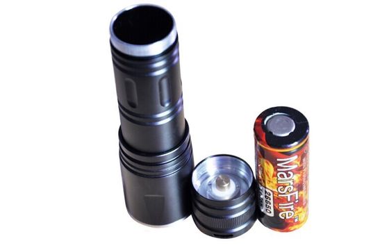 wysoki prześwit Super jasne diody LED Camping zoom Latarka z akumulatorem